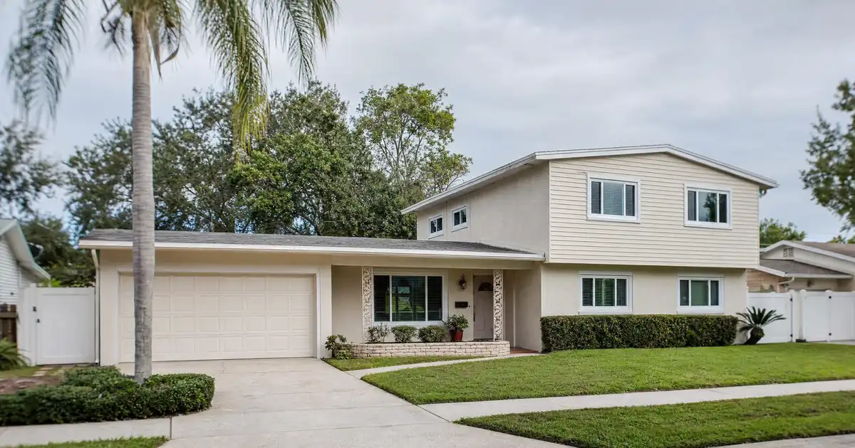 FHA cash-out refinance in St. Petersburg, Florida — home equity into cash
