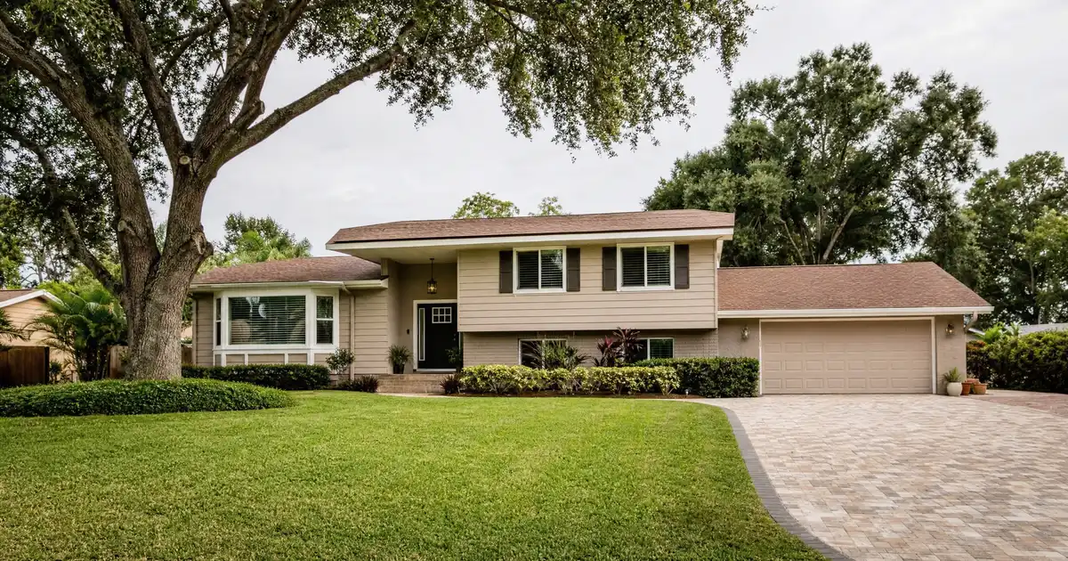 Conventional loans in Tampa, Florida — conforming mortgage with a low down payment
