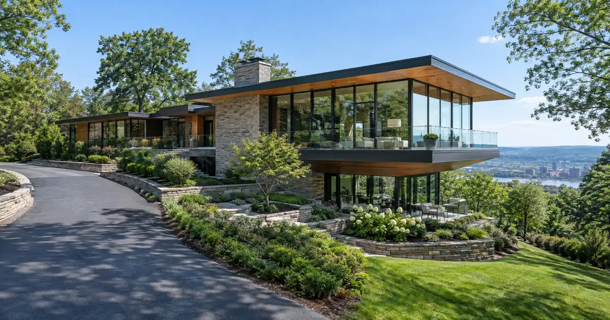 Jumbo cash-out refinance in Youngstown, Ohio — equity above the conforming limit into cash